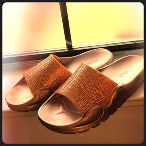 💫LikeNEW RoseGold Flops Sz10💫